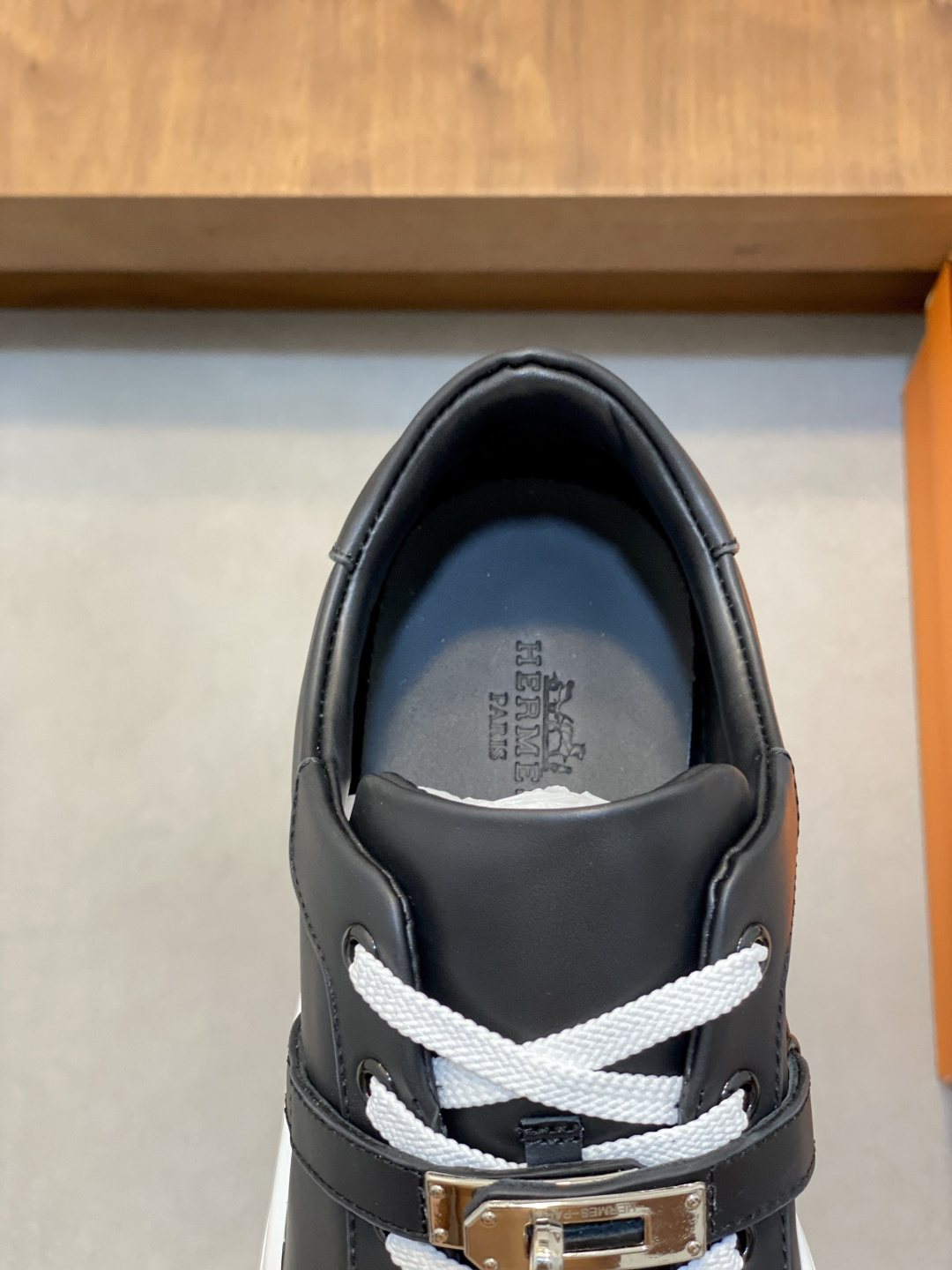 Men's Low-Top Lace-Up Sneakers — detail